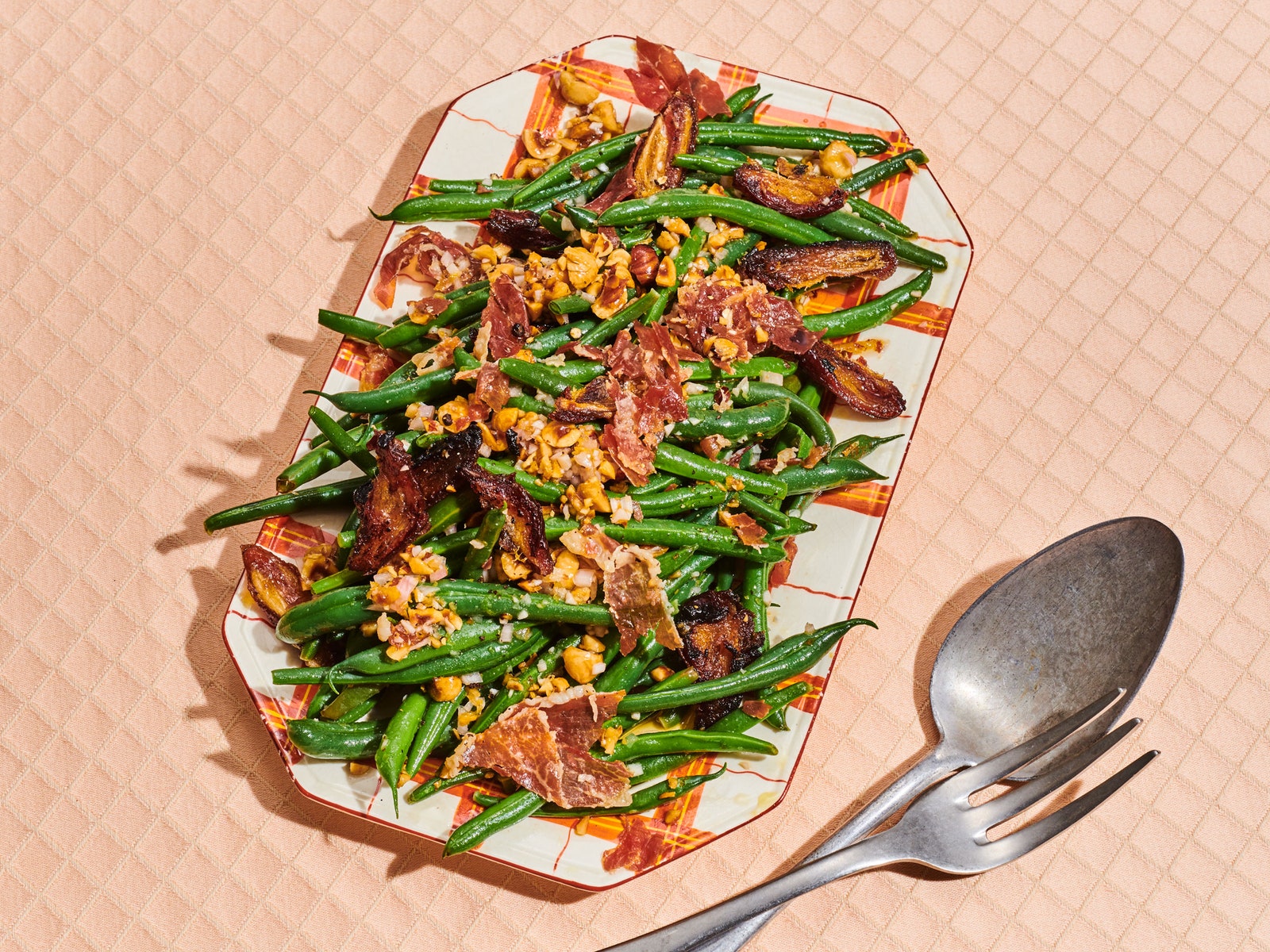 Hazelnut Green Beans With Prosciutto and Dates