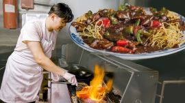 A Day With A Line Cook At Brooklyn's Hottest Chinese Restaurant